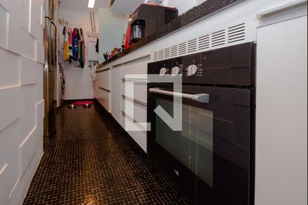 Apartamento à venda com 96m², 2 quartos e 2 vagasCozinha