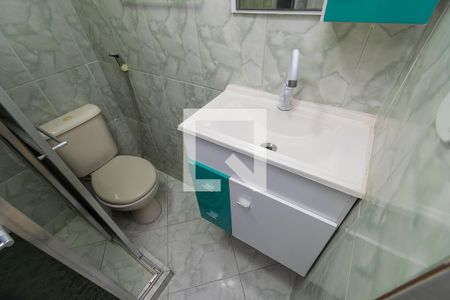 Banheiro de casa à venda com 1 quarto, 50m² em Olaria, Rio de Janeiro