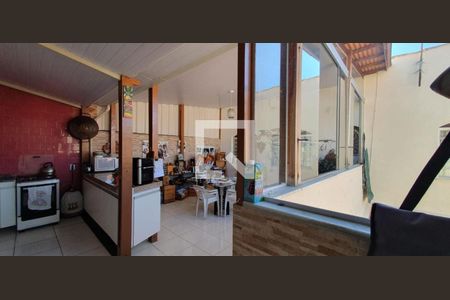 Casa à venda com 573m², 9 quartos e 4 vagas