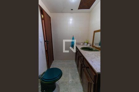 Casa à venda com 380m², 4 quartos e 3 vagasBanheiro