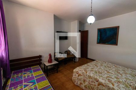 Casa à venda com 380m², 4 quartos e 3 vagasSuíte 1