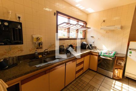 Casa à venda com 380m², 4 quartos e 3 vagasCozinha