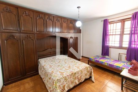 Casa à venda com 380m², 4 quartos e 3 vagasSuíte 1