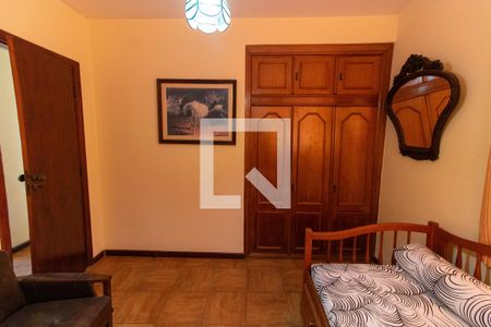 Quarto 1 de casa à venda com 4 quartos, 380m² em Piratininga, Niterói