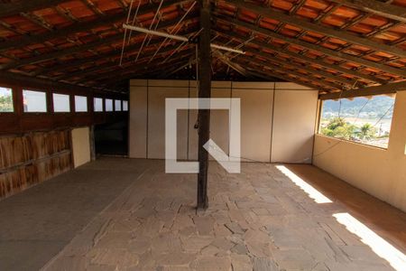 Casa à venda com 380m², 4 quartos e 3 vagasTerraço