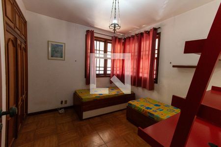 Casa à venda com 380m², 4 quartos e 3 vagasQuarto 2