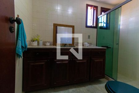 Casa à venda com 380m², 4 quartos e 3 vagasBanheiro