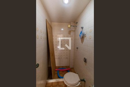 Casa à venda com 380m², 4 quartos e 3 vagasBanheiro de Serviço