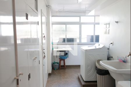 Apartamento à venda com 187m², 3 quartos e 2 vagasÁrea de Serviço