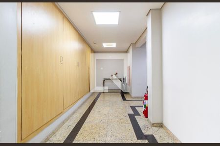 Apartamento à venda com 66m², 2 quartos e 1 vaga Apartamento à venda com 66m², 2 quartos e 1 vagaHall social