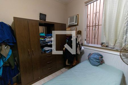 Casa à venda com 240m², 6 quartos e 2 vagas Casa à venda com 240m², 6 quartos e 2 vagasQuarto