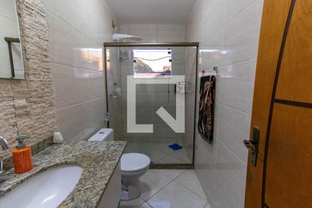 Casa à venda com 240m², 6 quartos e 2 vagas Casa à venda com 240m², 6 quartos e 2 vagasBanheiro