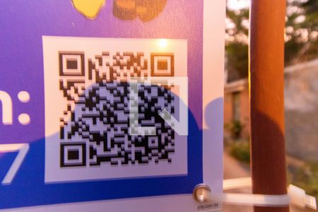 Casa à venda com 240m², 6 quartos e 2 vagas Casa à venda com 240m², 6 quartos e 2 vagasÁrea comum