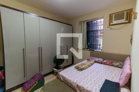 Casa à venda com 240m², 6 quartos e 2 vagas Casa à venda com 240m², 6 quartos e 2 vagasQuarto