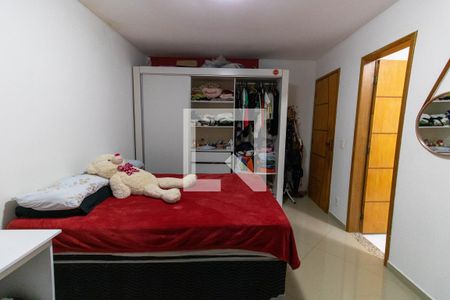 Casa à venda com 240m², 6 quartos e 2 vagas Casa à venda com 240m², 6 quartos e 2 vagasQuarto