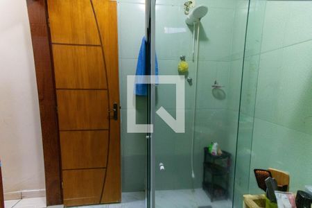 Casa à venda com 240m², 6 quartos e 2 vagas Casa à venda com 240m², 6 quartos e 2 vagasBanheiro