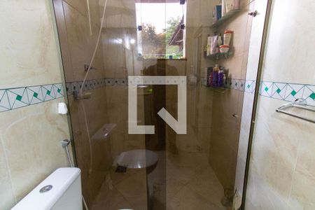 Casa à venda com 240m², 6 quartos e 2 vagas Casa à venda com 240m², 6 quartos e 2 vagasBanheiro