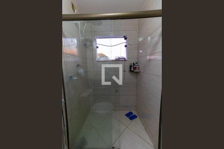 Casa à venda com 240m², 6 quartos e 2 vagas Casa à venda com 240m², 6 quartos e 2 vagasBanheiro