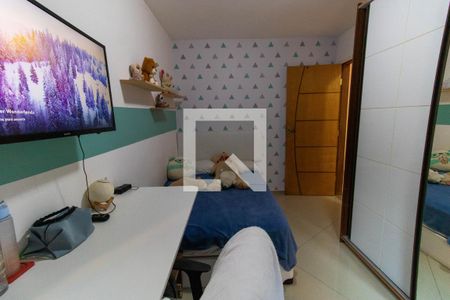 Casa à venda com 240m², 6 quartos e 2 vagas Casa à venda com 240m², 6 quartos e 2 vagasQuarto