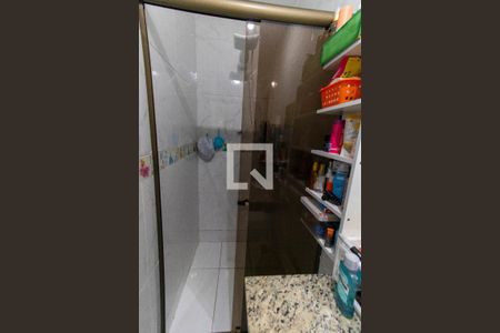 Casa à venda com 240m², 6 quartos e 2 vagas Casa à venda com 240m², 6 quartos e 2 vagasBanheiro