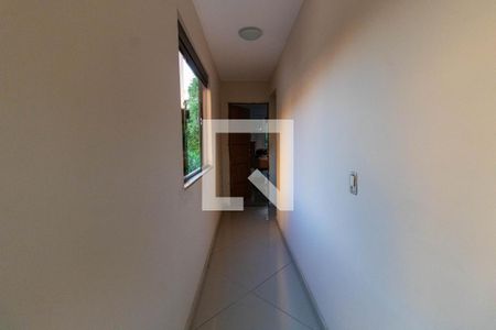 Casa à venda com 240m², 6 quartos e 2 vagas Casa à venda com 240m², 6 quartos e 2 vagasCorredor