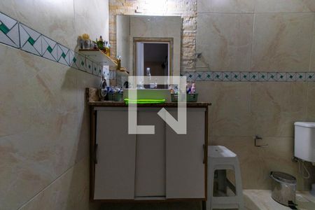 Casa à venda com 240m², 6 quartos e 2 vagas Casa à venda com 240m², 6 quartos e 2 vagasBanheiro