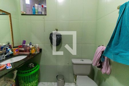 Casa à venda com 240m², 6 quartos e 2 vagas Casa à venda com 240m², 6 quartos e 2 vagasBanheiro