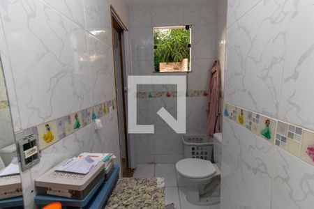 Casa à venda com 240m², 6 quartos e 2 vagas Casa à venda com 240m², 6 quartos e 2 vagasBanheiro