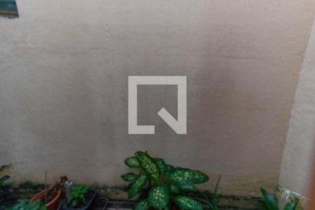 Casa à venda com 240m², 6 quartos e 2 vagas Casa à venda com 240m², 6 quartos e 2 vagasVista