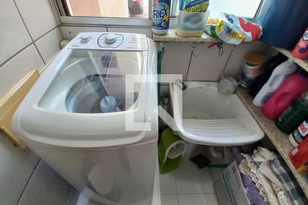 Apartamento à venda com 64m², 3 quartos e sem vagaÁrea de Serviço