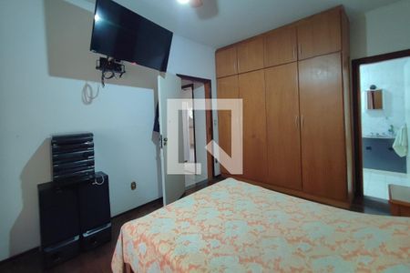 Quarto Suíte de casa à venda com 5 quartos, 280m² em Jardim do Lago, Campinas