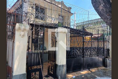 Casa à venda com 183m², 3 quartos e 1 vagaFachada