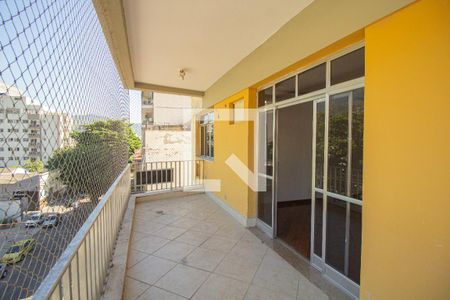 Apartamento à venda com 160m², 3 quartos e 2 vagas Apartamento à venda com 160m², 3 quartos e 2 vagasVaranda da Sala