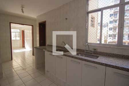 Apartamento à venda com 160m², 3 quartos e 2 vagas Apartamento à venda com 160m², 3 quartos e 2 vagasCozinha