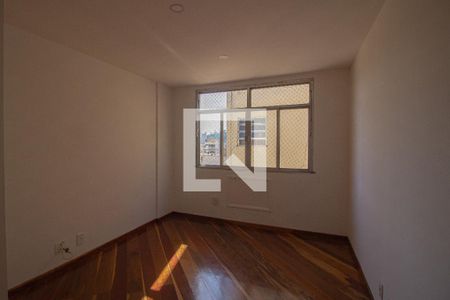 Apartamento à venda com 160m², 3 quartos e 2 vagas Apartamento à venda com 160m², 3 quartos e 2 vagasQuarto 2