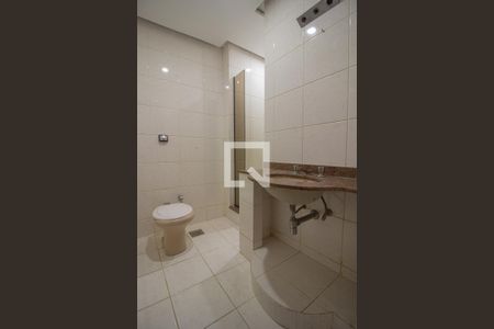 Apartamento à venda com 160m², 3 quartos e 2 vagas Apartamento à venda com 160m², 3 quartos e 2 vagasBanheiro da Suíte