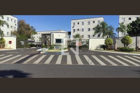 Apartamento para alugar com 66m², 2 quartos e 1 vagaFachada 