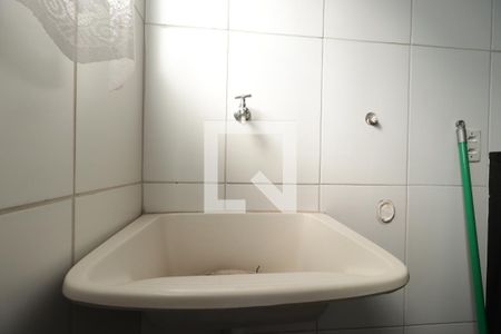 Apartamento para alugar com 66m², 2 quartos e 1 vagaÁrea de Serviço 