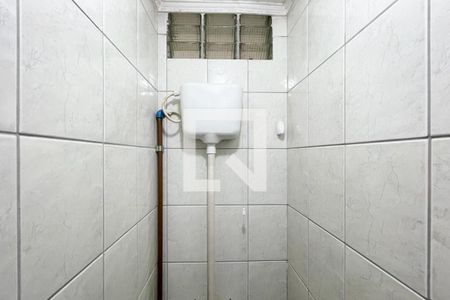 Casa à venda com 89m², 4 quartos e sem vaga Casa à venda com 89m², 4 quartos e sem vagaBanheiro de Serviço