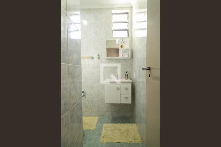 Casa à venda com 89m², 4 quartos e sem vaga Casa à venda com 89m², 4 quartos e sem vagaBanheiro Social