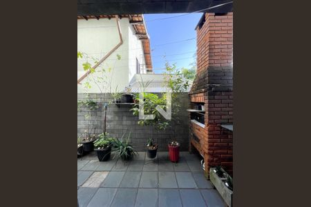Casa à venda com 89m², 4 quartos e sem vaga Casa à venda com 89m², 4 quartos e sem vagaÁrea - Churrasqueira