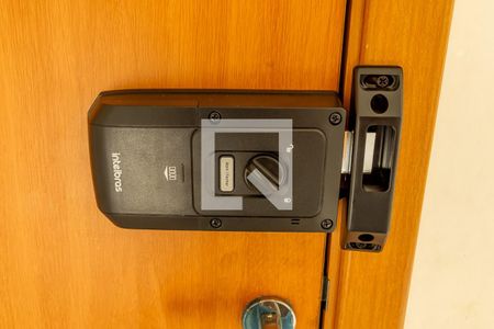 Detalhe Sala-Fechadura eletrônica de apartamento para alugar com 2 quartos, 45m² em Morada do Sol, Americana