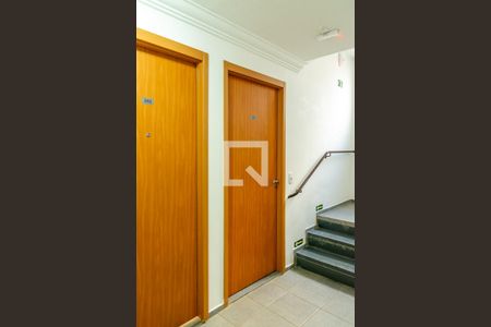 Apartamento para alugar com 45m², 2 quartos e 1 vaga Apartamento para alugar com 45m², 2 quartos e 1 vagaÁrea comum-Hall do Andar