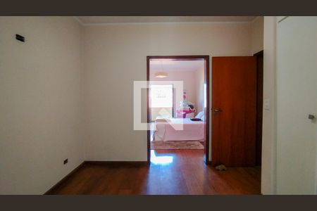 Casa à venda com 454m², 4 quartos e 4 vagasSuíte 4