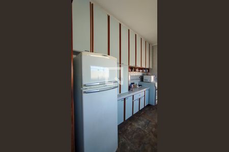 Casa à venda com 454m², 4 quartos e 4 vagasCozinha