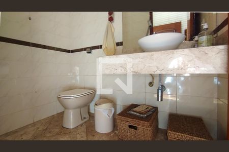 Casa à venda com 454m², 4 quartos e 4 vagasLavabo