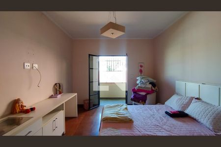 Casa à venda com 454m², 4 quartos e 4 vagasSuíte 4