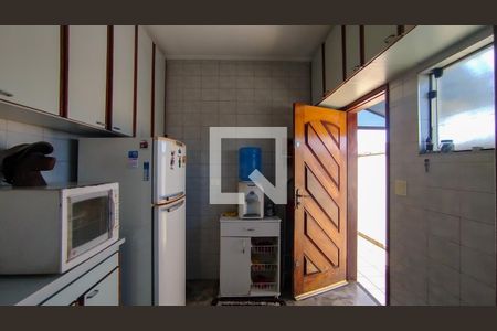 Casa à venda com 454m², 4 quartos e 4 vagasCozinha