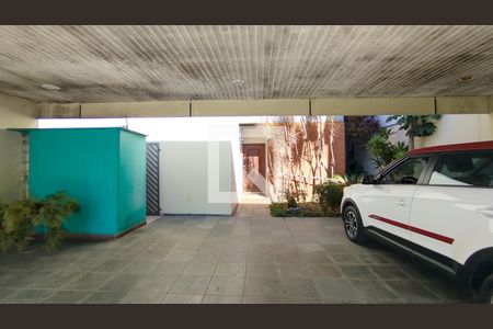 Casa à venda com 454m², 4 quartos e 4 vagasGaragem