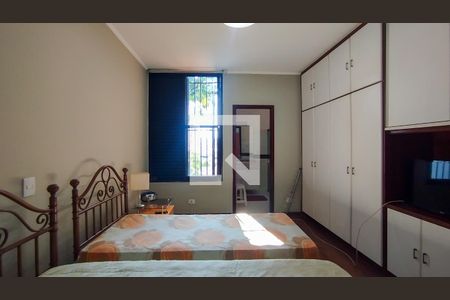 Casa à venda com 454m², 4 quartos e 4 vagasSuíte 2